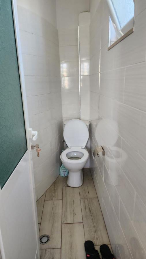 Vlorë Guesthouse Kristi & Mari מראה חיצוני תמונה