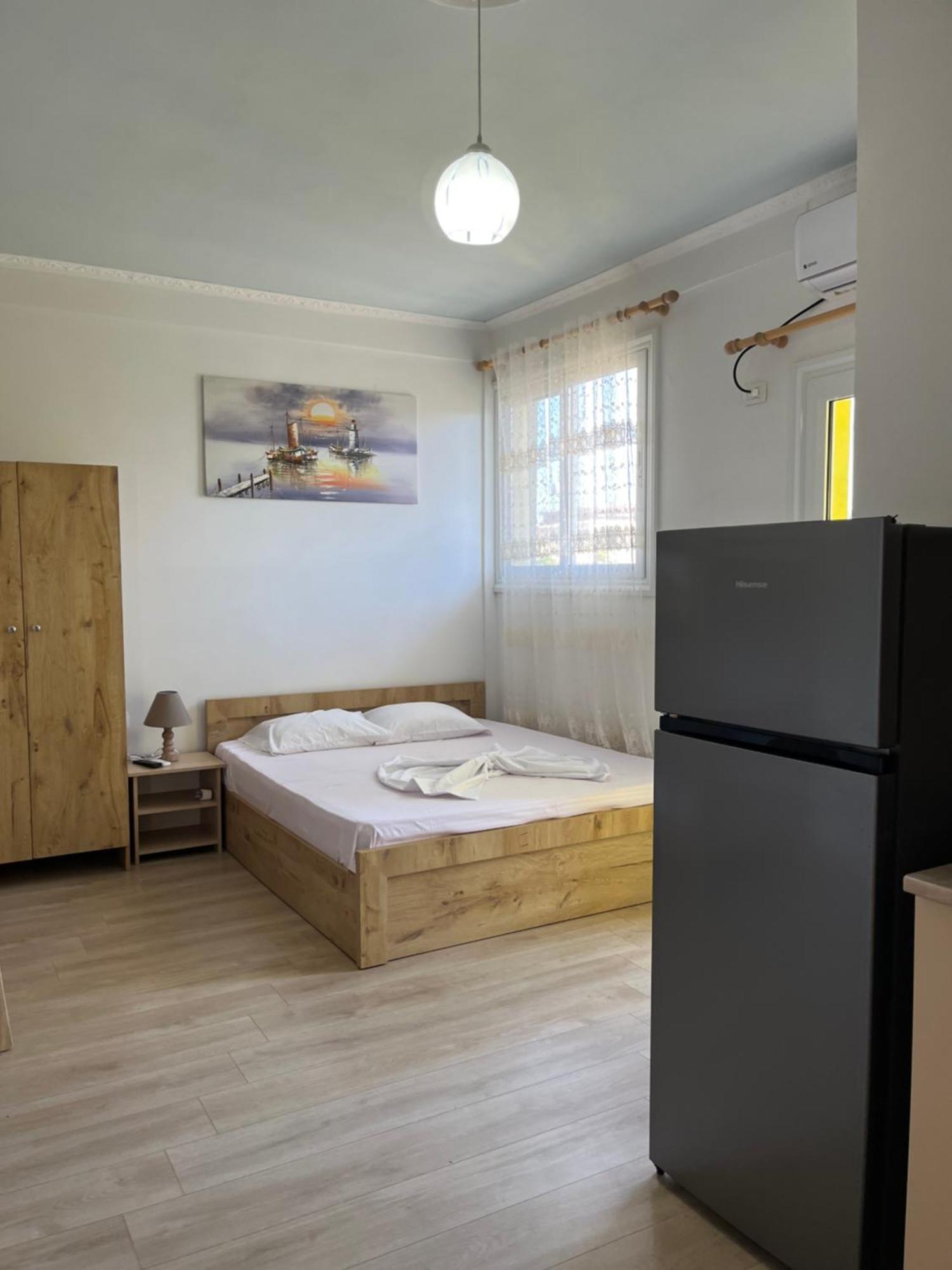Vlorë Guesthouse Kristi & Mari מראה חיצוני תמונה